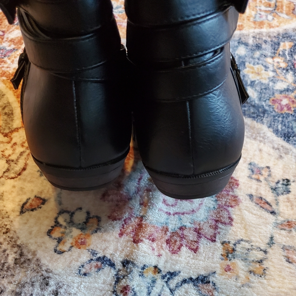 Madden Girl - Faux Leather Boots EUC - Picture 4 of 13